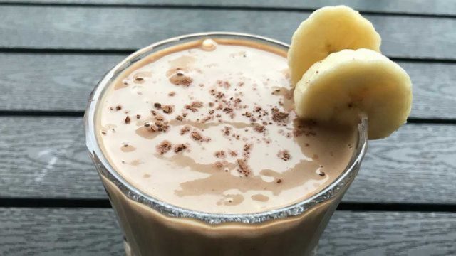 طريقة عمل الميلك شيك بدون ايس كريم