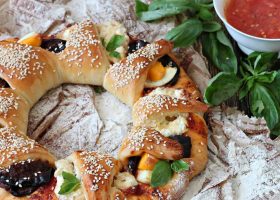 طريقة عمل فطيرة دوار الشمس