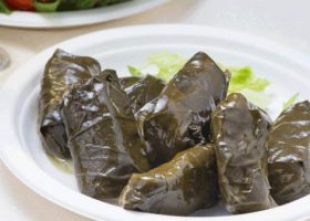 طريقة عمل ورق عنب اللبناني بالزيت