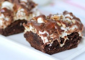 طريقة عمل براونيز بالمارشميلو