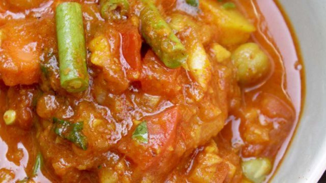 طريقة عمل ايدام خضار مشكل