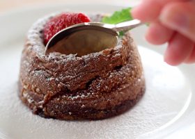 طريقة عمل لافا كيك