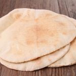 طريقة عمل خبز عربي