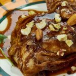 طريقة عمل فسنجون الدجاج مع الجوز