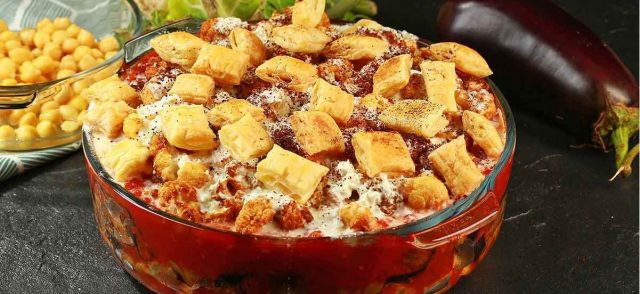 طريقة عمل فتة الزهرة بالبف باستري