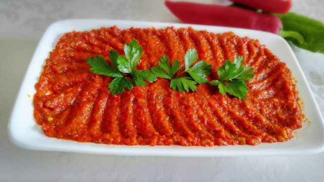 طريقة عمل سلطة تركية