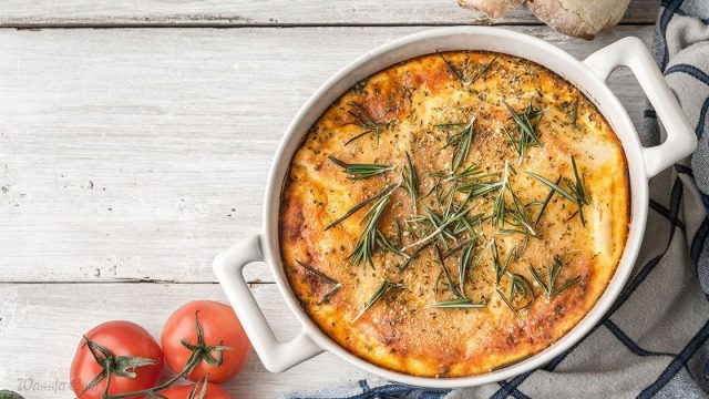 طريقة عمل المسقعة بالدجاج