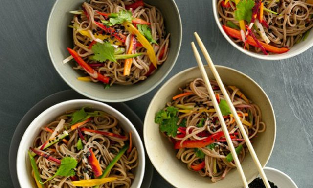 طريقة عمل المكرونة الصينية النودلز