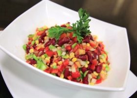 طريقة عمل سلطة فاصوليا حمراء وبطاطس