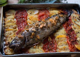 طريقة عمل صينية سمك ماكريل بالبطاطس