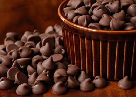 طريقة عمل رقائق الشكولاتة