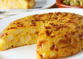 طريقة عمل البيض والبطاطس