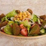 طريقة عمل سلطة الفلافل