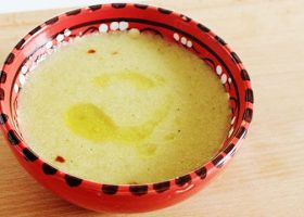 طريقة عمل حساء السميد