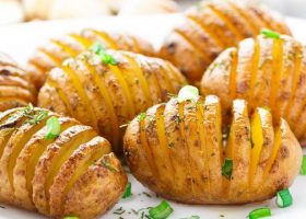 طريقة عمل بطاطس بالفرن