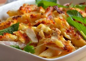 طريقة عمل صينية المكرونة بالدجاج