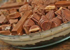 طريقة عمل حلى بالكيك المفتت