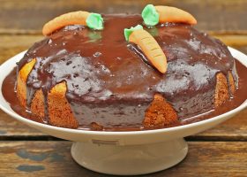 طريقة عمل كيكة الجزر بالشكولاتة