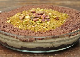 طريقة عمل حلى طبقات الفستق