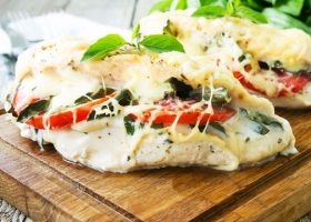 طريقة عمل صدور الدجاج بالجبن