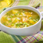 طريقة عمل شوربة البطاطس بالدجاج