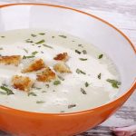 طريقة عمل شوربة الثوم المشوي