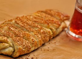 طريقة عمل ضفيرة الزعتر والجبن