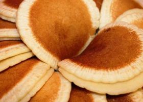 طريقة عمل عجينة القطايف بالسميد