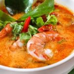 طريقة عمل شوربة توم يم التايلندية