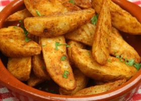 طريقة عمل البطاطس الودجز