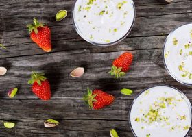 طريقة عمل حلى السميد بالبسكويت