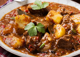 طريقة عمل صينية البطاطس باللحمة