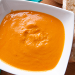 طريقة عمل شوربة الحمص والطماطم