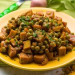طريقة عمل يخنة البازيلاء بالكاري