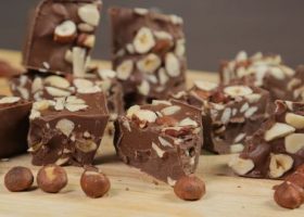 طريقة عمل مكعبات النوتيلا بالمكسرات