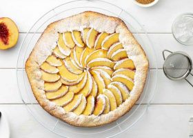 طريقة عمل فطيرة النكتارين