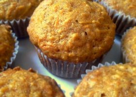 طريقة عمل كب كيك الجزر والتمر