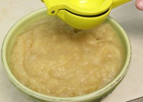 طريقة عمل صلصة الكمثرى