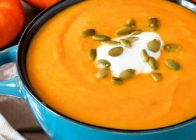 طريقة عمل شوربة اليقطين بالتفاح