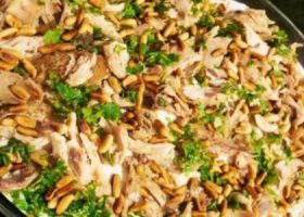 طريقة عمل فتة الدجاج باللبن