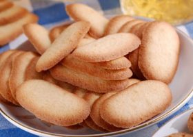 طريقة عمل بسكويت لسان القط