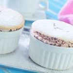 طريقة عمل سوفليه التوت الأحمر