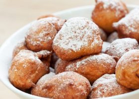 طريقة عمل حلى العجين المقلي