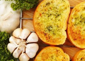 طريقة عمل رغيف الصامولي المقرمش