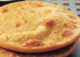 طريقة عمل خبز الباتورا الهندي