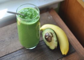 طريقة عمل عصير الافوكادو والموز