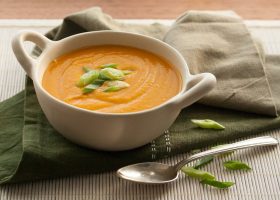 طريقة عمل شوربة اليقطين للرجيم