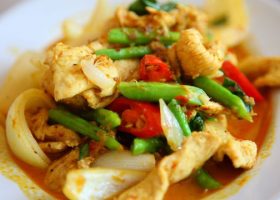 طريقة عمل كاري الدجاج دايت