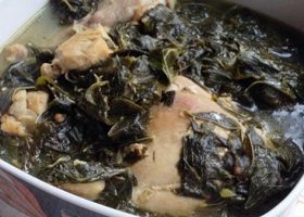 طريقة عمل ملوخية بالدجاج