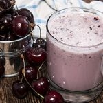 طريقة عمل الميلك شيك بالكرز